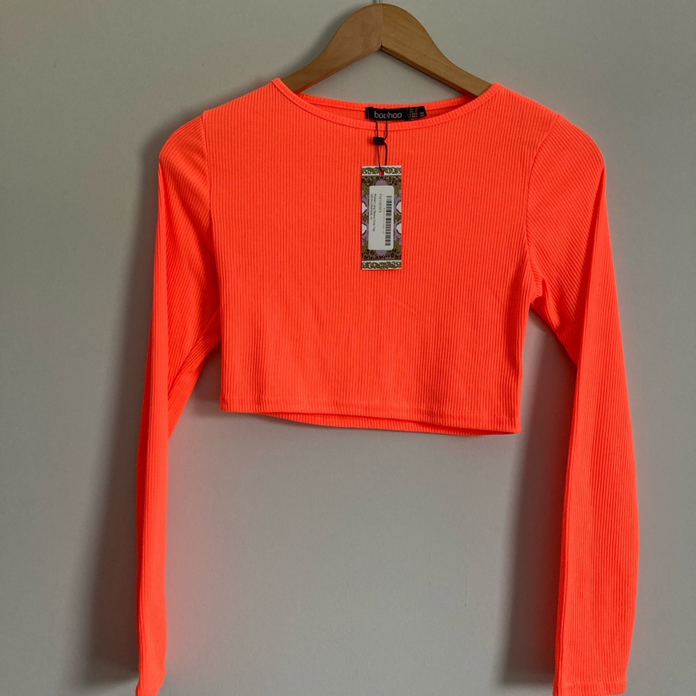 BOOHOO crop top orange long sleeve size Small NWT